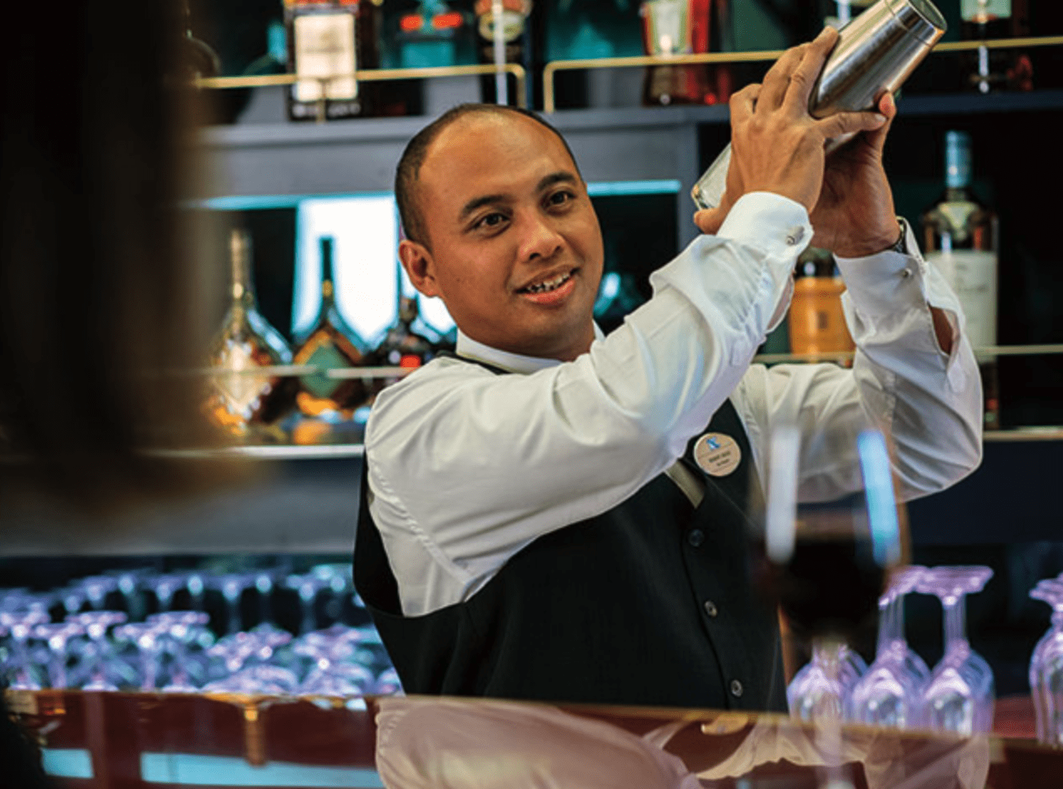 Fred. Olsen Cruise Lines, Borealis, Piano Bar 2.png